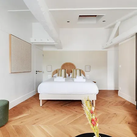 B48 Haussmann Apartamento